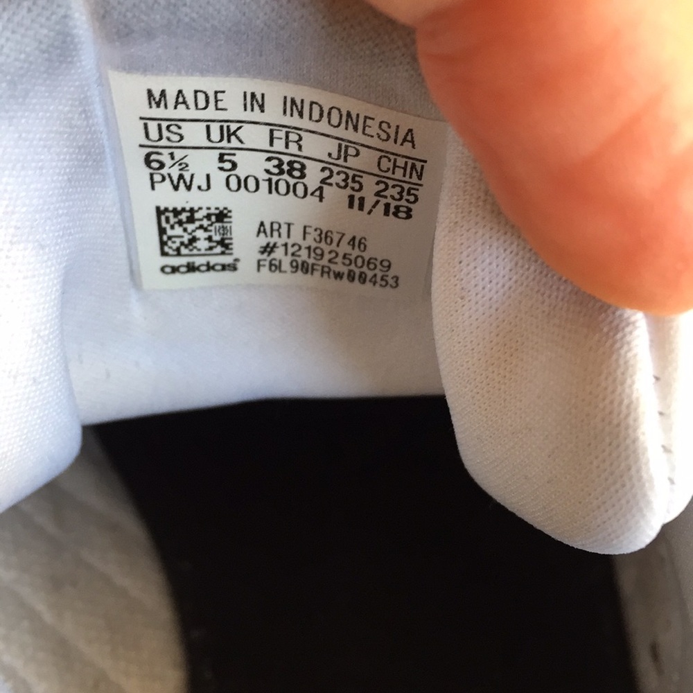 SOLD Adidas Sneakers - Picture 7 of 7
